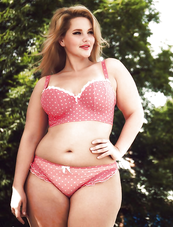 Ihre Mutter In Einem Bikini 2 #37277928