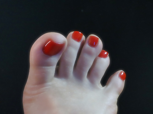 Vivi dedos de los pies rojos
 #40182144