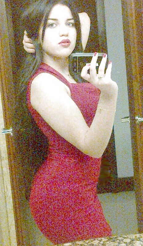 Chica árabe
 #37879106