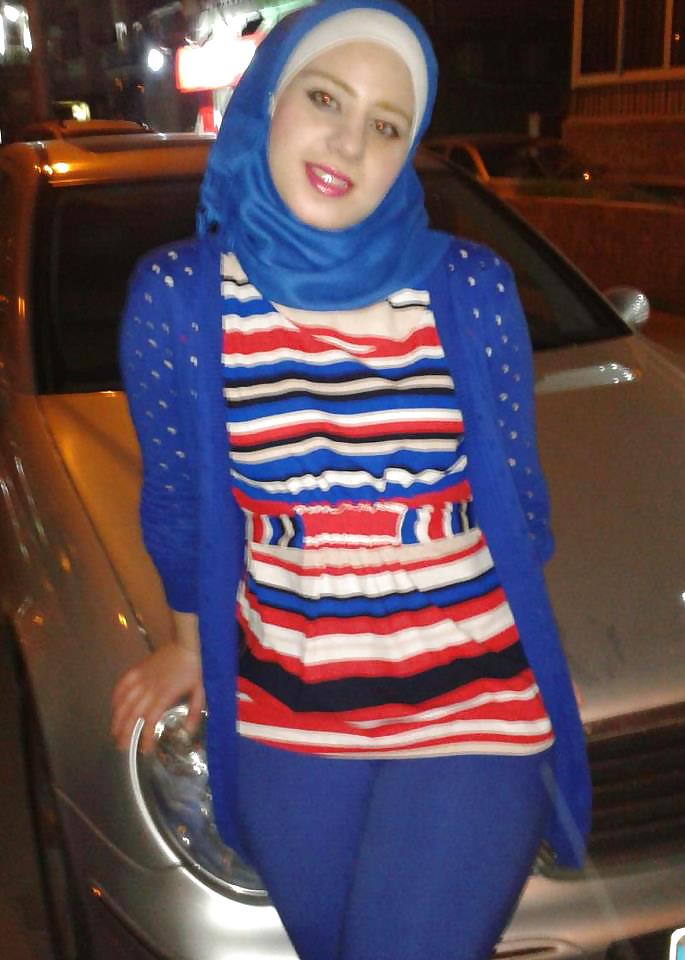 Chica árabe
 #37879109