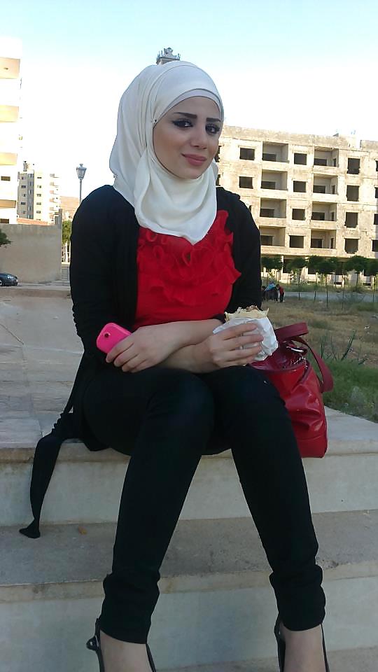 Chica árabe
 #37879112