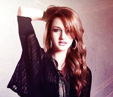 Victoria D #40219835