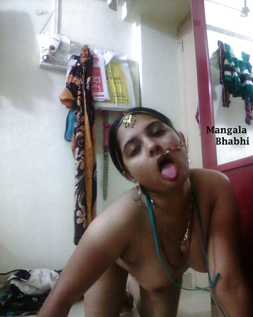 INDIAN HOT GIRLS-MANGLA BHABHI #25110104