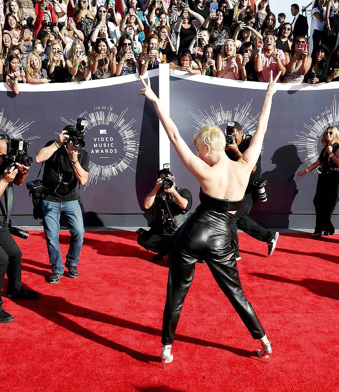 Sexy celebs - mtv music awards
 #28626228