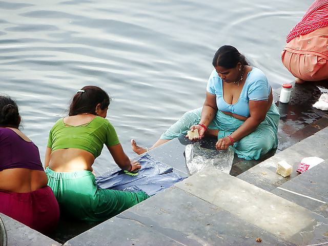 Desi woman bathing #29957056