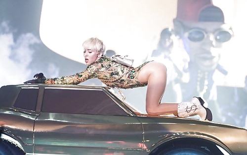 Beine Beine #31974414