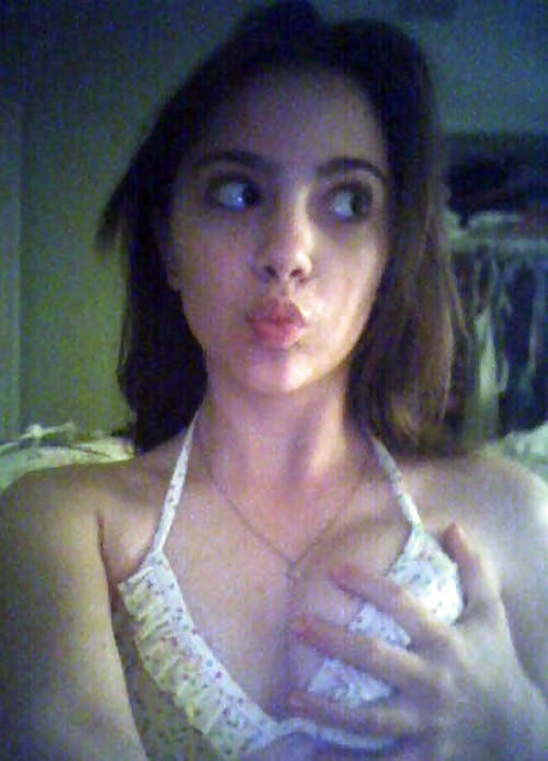 Alexa Nikolas vs. Zoe Belkin #35741310