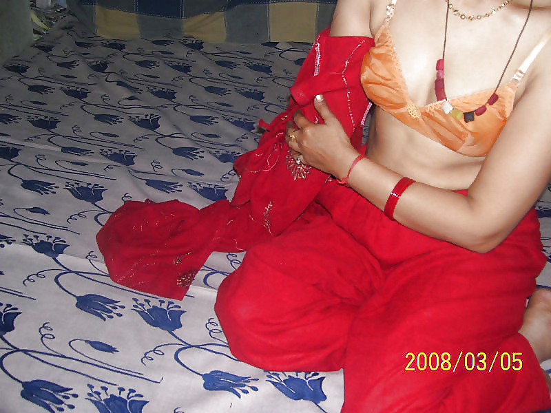 Indian Aunty Im Freien #32125833