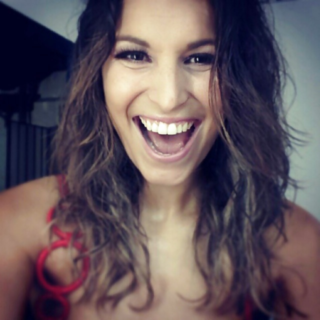 Laury thilleman
 #35909389