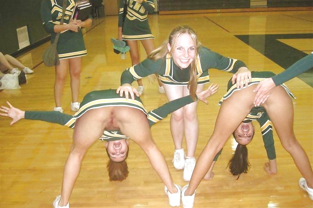 Cheerleaders #35116136