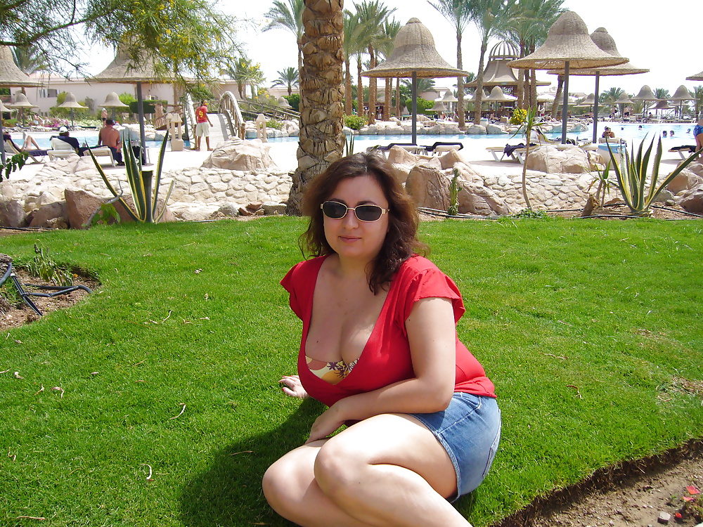 Big Tits Wife On Vacation 2 (Camaster) #31810820