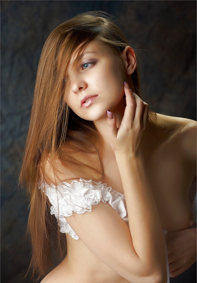 Hermosa Amelie #24602907