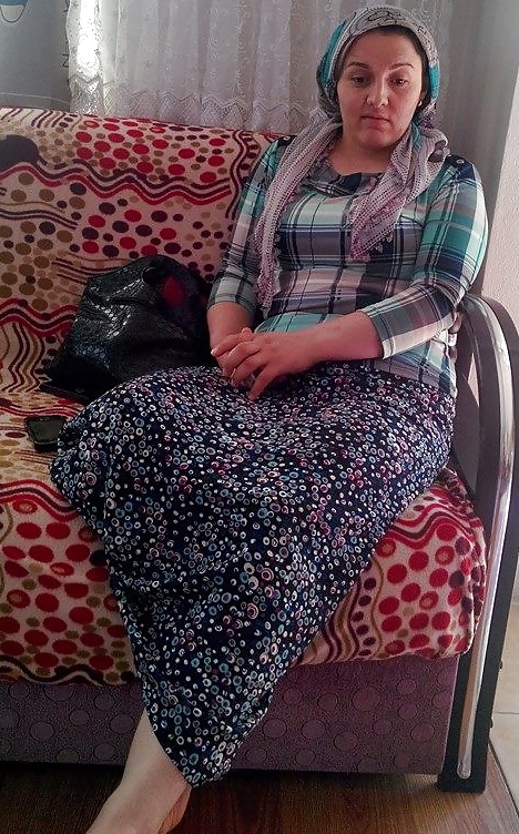 Die Schnittstelle Turbanli Türkisch Hijab Indische Sitzen #30122828