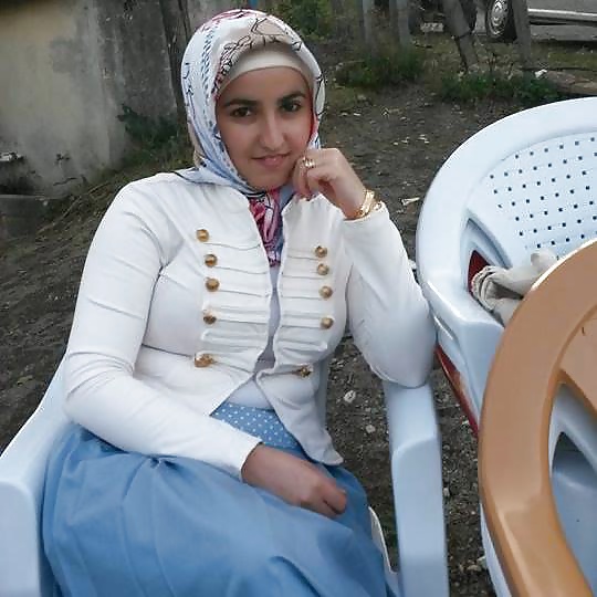 Die Schnittstelle Turbanli Türkisch Hijab Indische Sitzen #30123150
