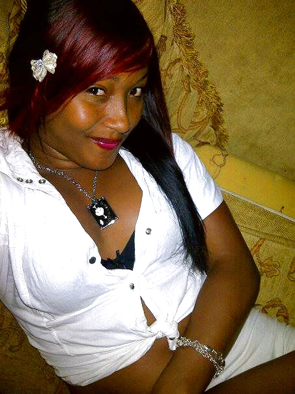 Una ragazza dominicana chiamata elizabeth s.
 #31824282