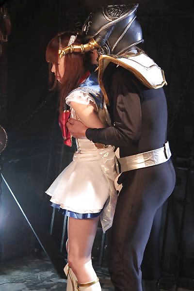 Heroines in trouble #25086339