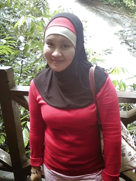 Atiqah chubby
 #28727624
