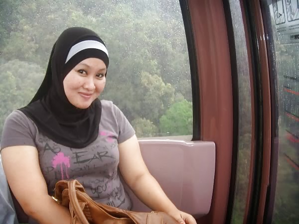 Atiqah chubby
 #28727630
