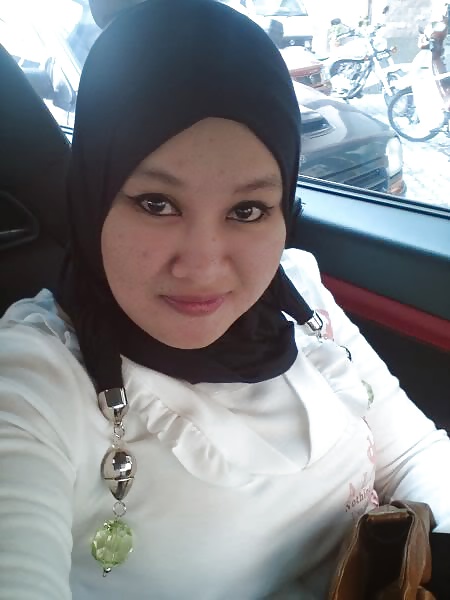 Atiqah chubby
 #28727646