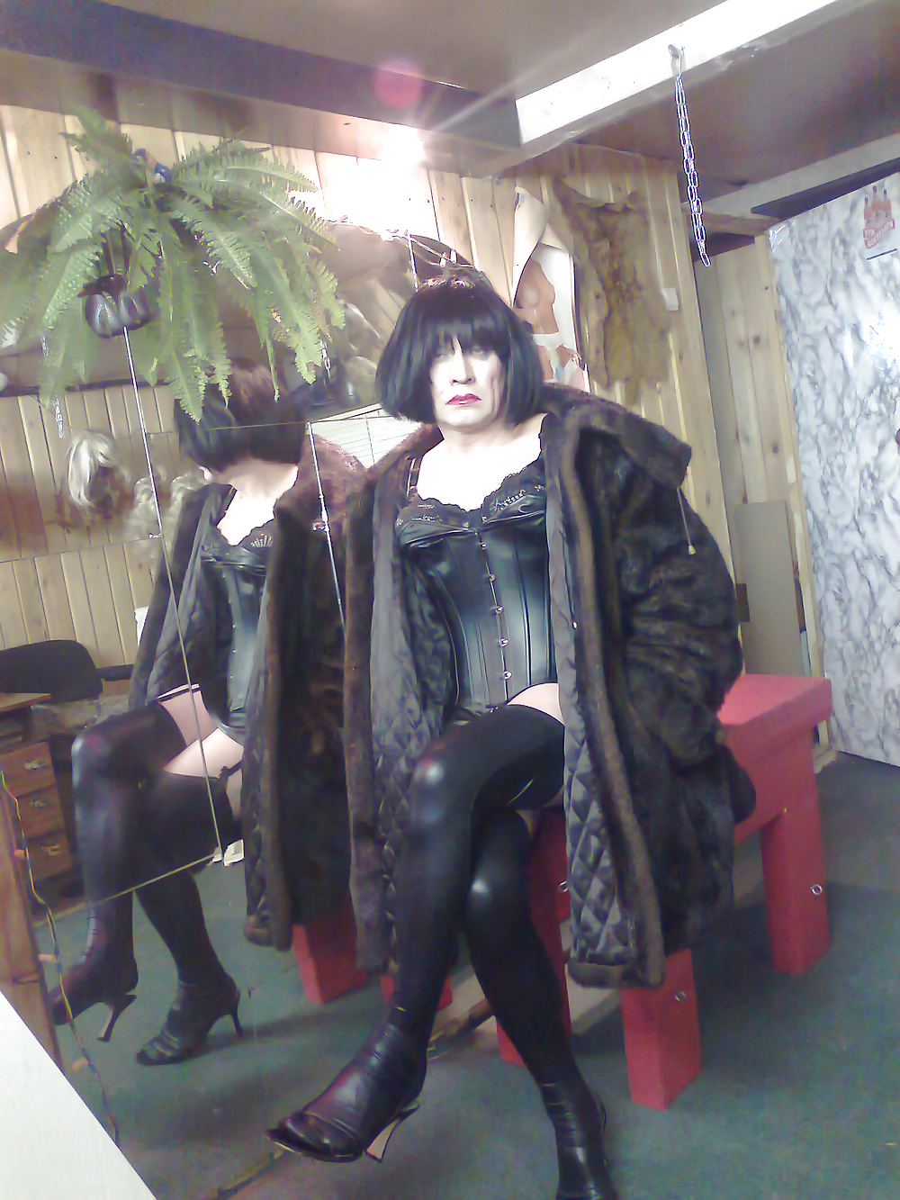 Brunetka #30930832