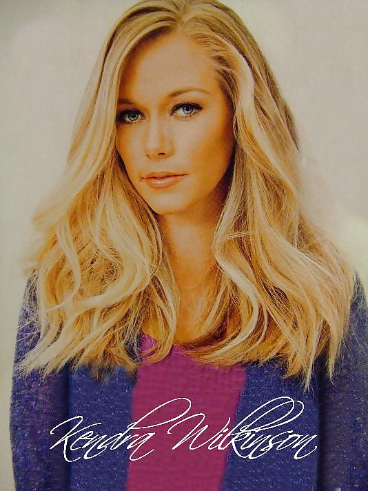 Bigflip splatters kendra wilkinson
 #39497575