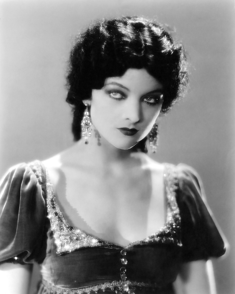 Myrna Loy - Actress  #26079978