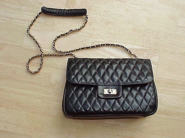 Nice leather handbag fucked with gloves #31533491