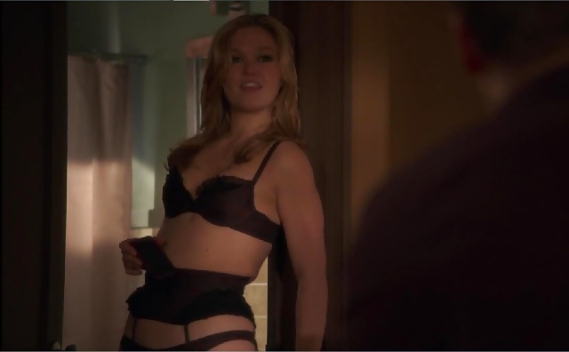 Julia Stiles
 #40409676