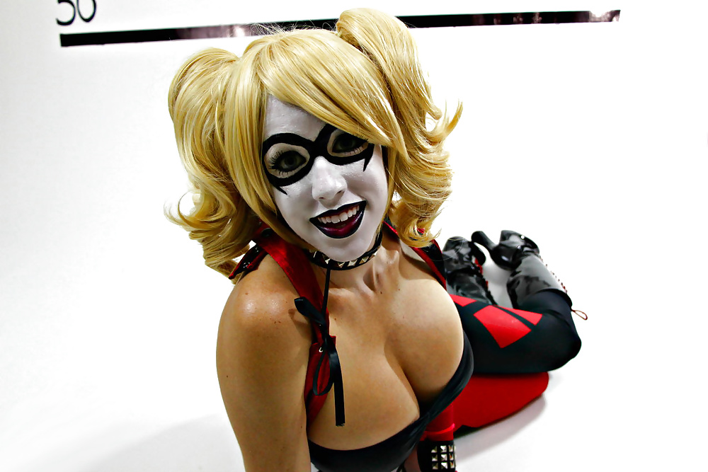 Big-titty Harley Quinn Cosplay #30173798