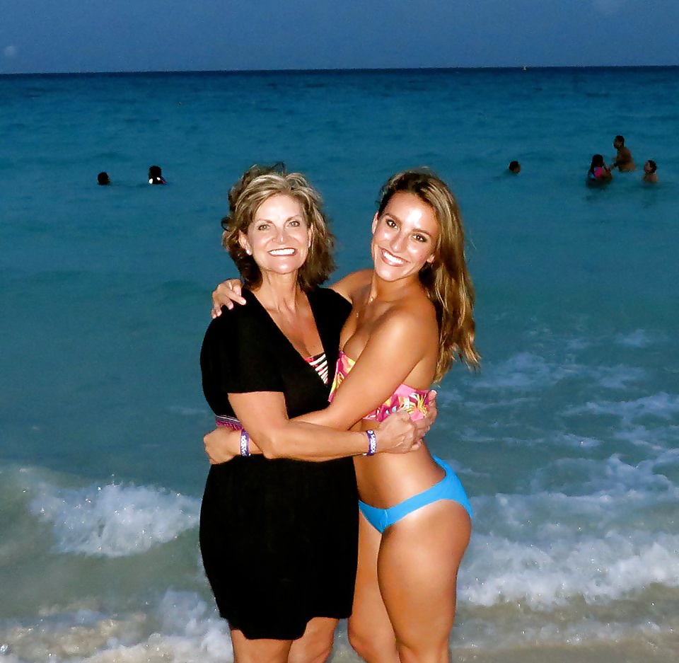 Facebook teen babes 20 girls posing with their real moms #30486105