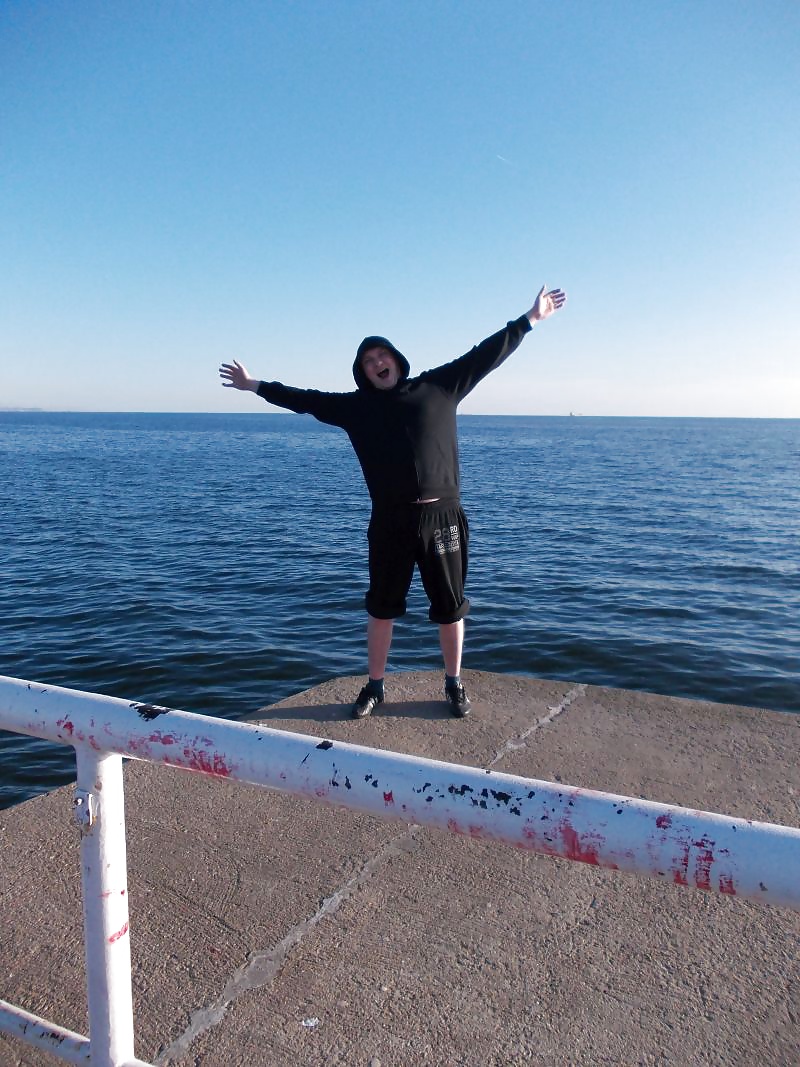 Yo normal
 #24677944