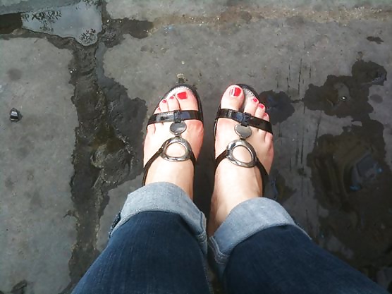 Juste elle
 #31143609