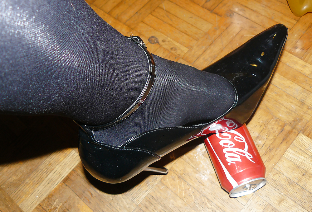 ... coca cola.. for me!!! #32378272