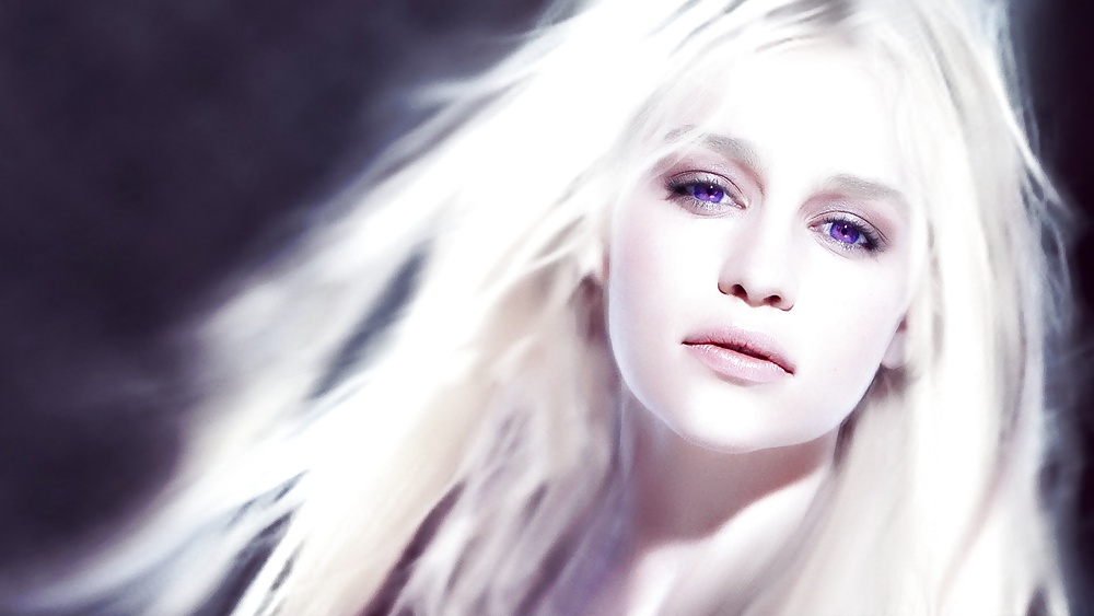 Daenerys targaryen
 #39498973