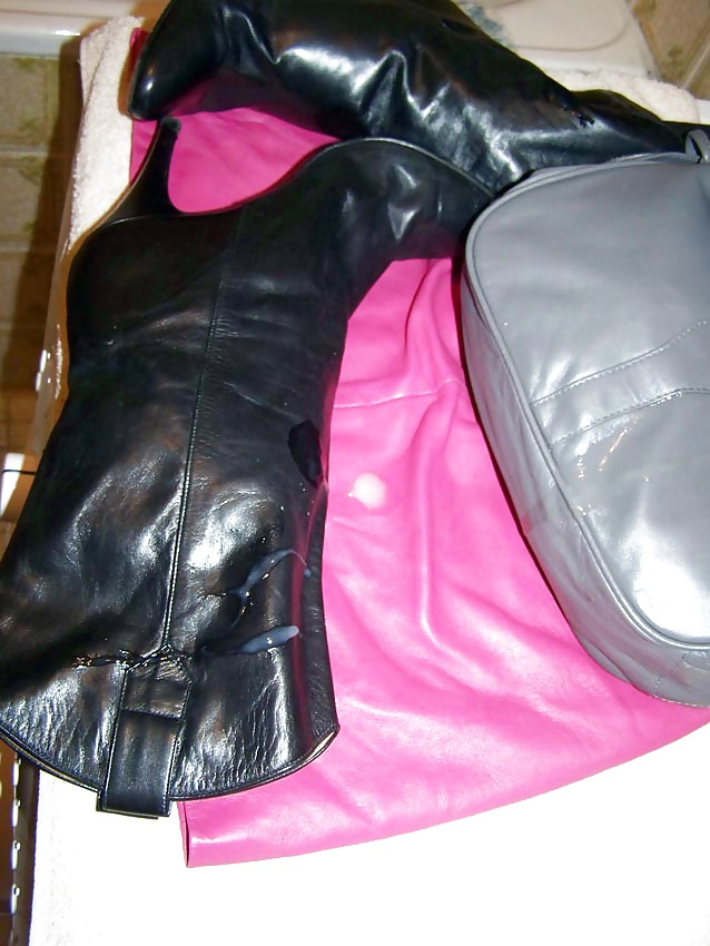 Leather boots, skirt and handbag #31531688