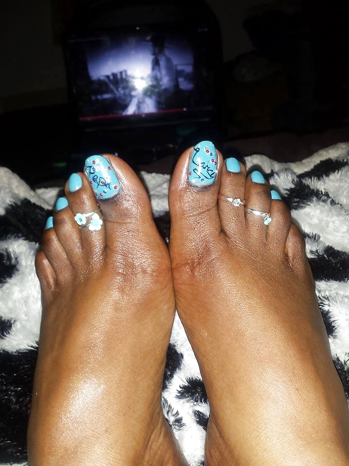 My friends sexy toes from Facebook  inbox me pictures. #34620499