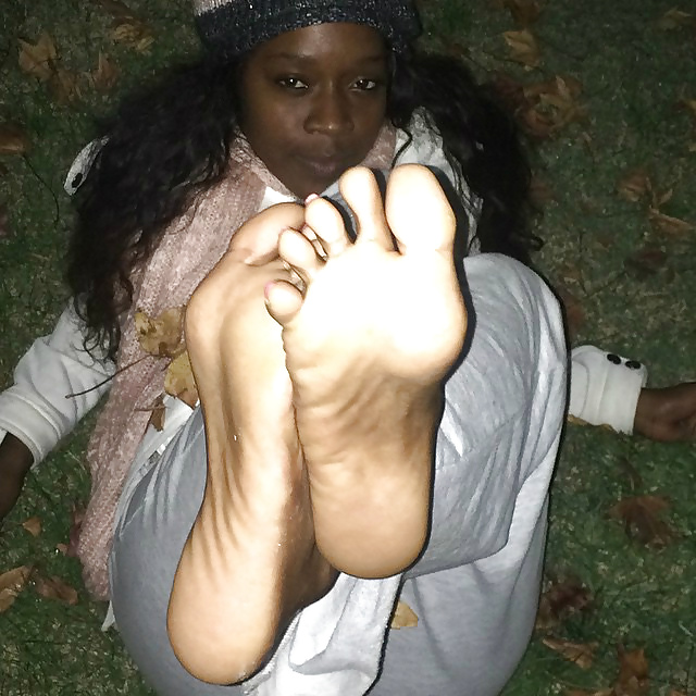 Ebony toes sexy feet sexy toes pretty feet pretty toes
 #25260073