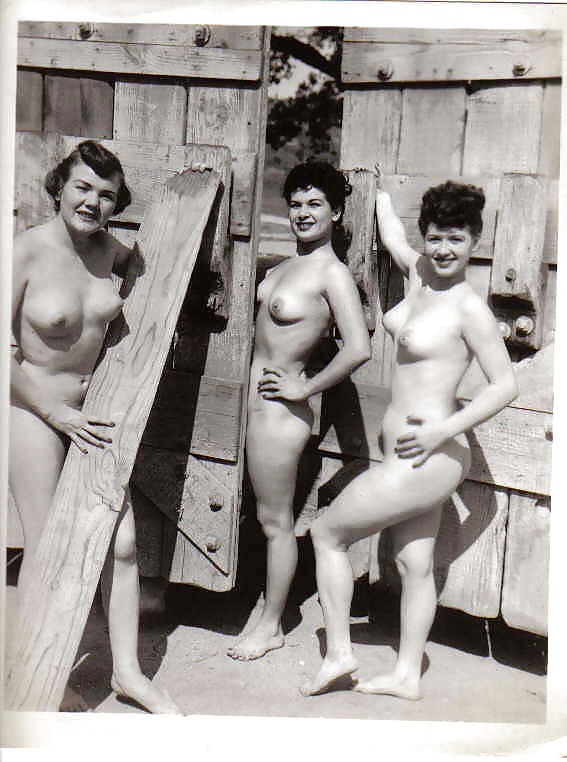 Groups Of Naked People - Vintage Edition - Vol. 9 #40861649