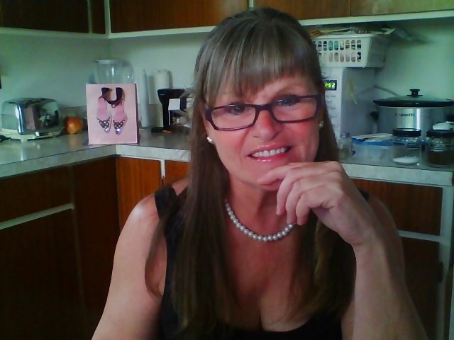 Adicción a las maduras
 #32384598