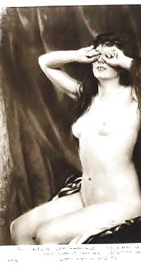 A Dozen extra Vintage Sirens #36331755