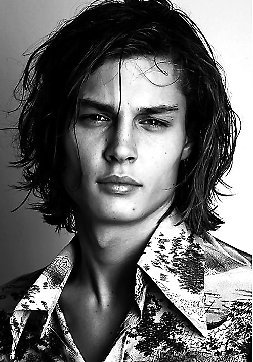 Belleza de pelo largo 6
 #22902833