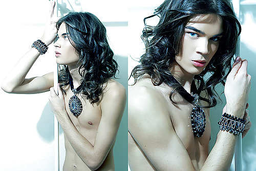 Belleza de pelo largo 6
 #22902879