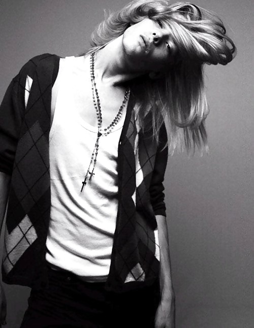 Belleza de pelo largo 6
 #22902985