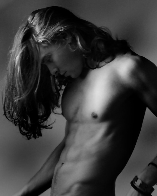 Belleza de pelo largo 6
 #22903002