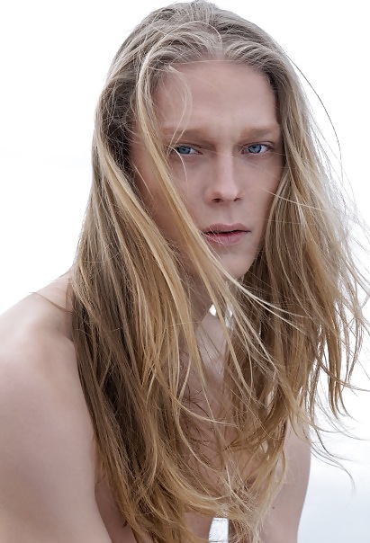 Belleza de pelo largo 6
 #22903037