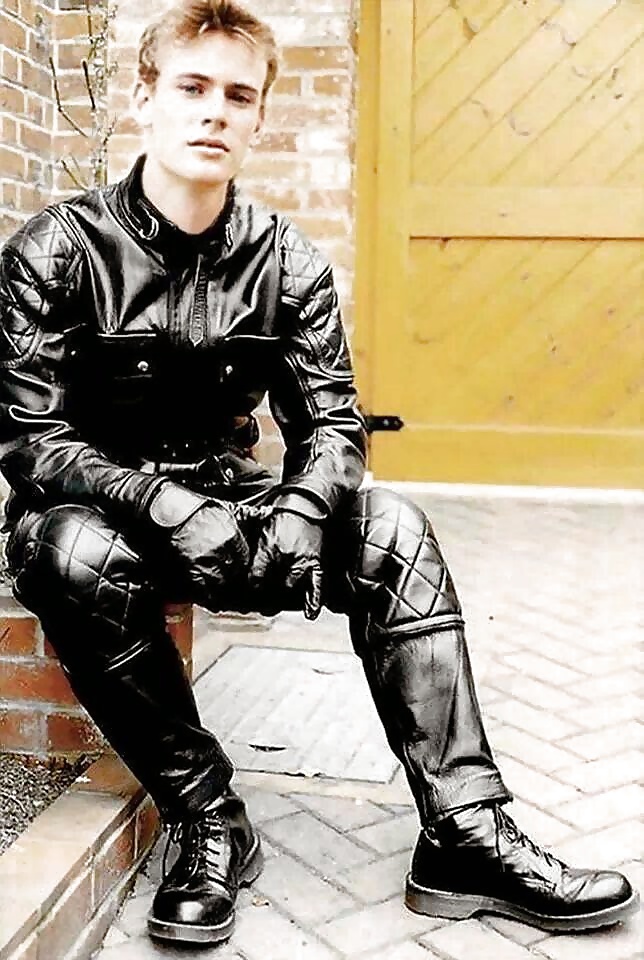 Men in leather, rubber or latex #28457625