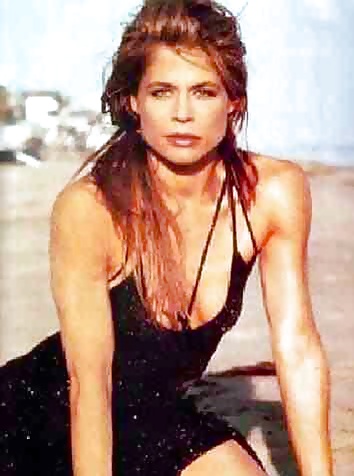 Linda Hamilton #29956033