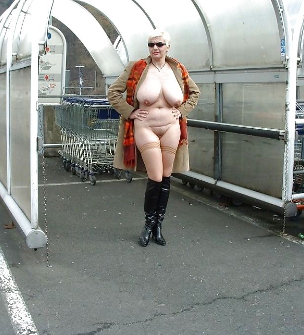 Maduras y abuelitas 2.
 #35594076