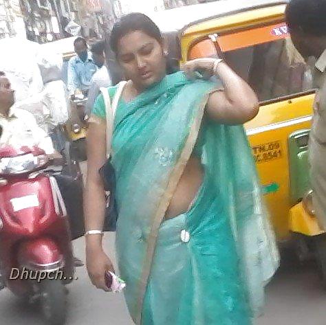 Desi tías
 #24121485