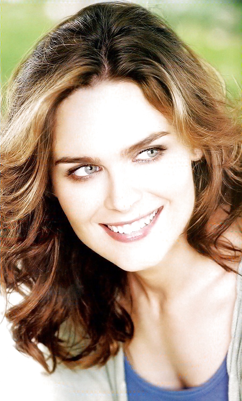 Emily deschanel
 #39954919